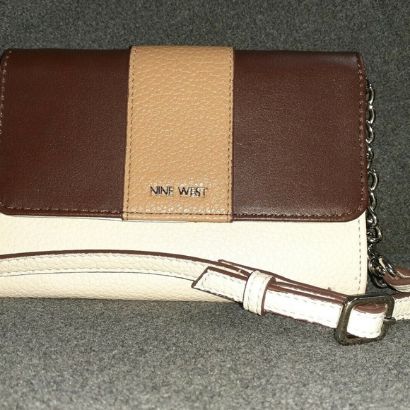 Nine West Crossbody Organizer Purse Color Block - Picture 2 of 7
